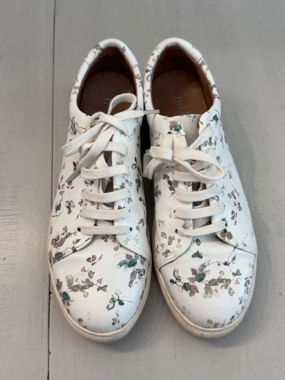 J. Jill Women’s White Floral Low-Top Lace Up Sneakers Sz 8 GUC